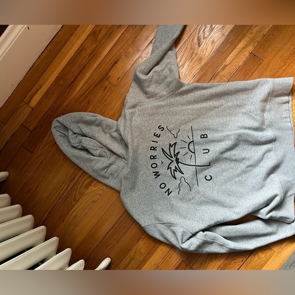 Uniqlo thumbs up no worries club hooded sweatshirt large - Picture 4 of 5
